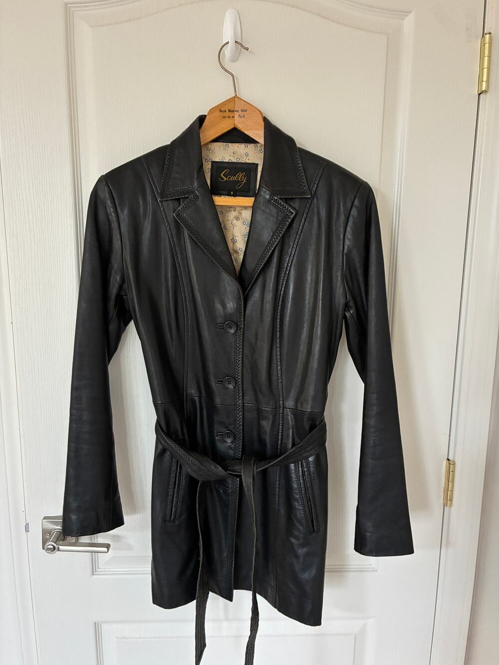 Vintage women's black leather Scully coat fully lined generous small soft